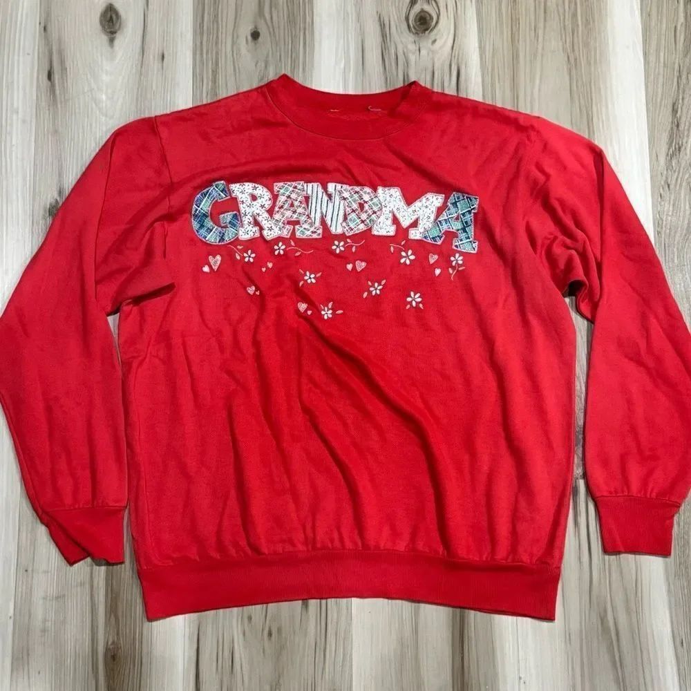 Grandma Vintage Patchwork Red Crewneck Sweatshirt Women’s Medium